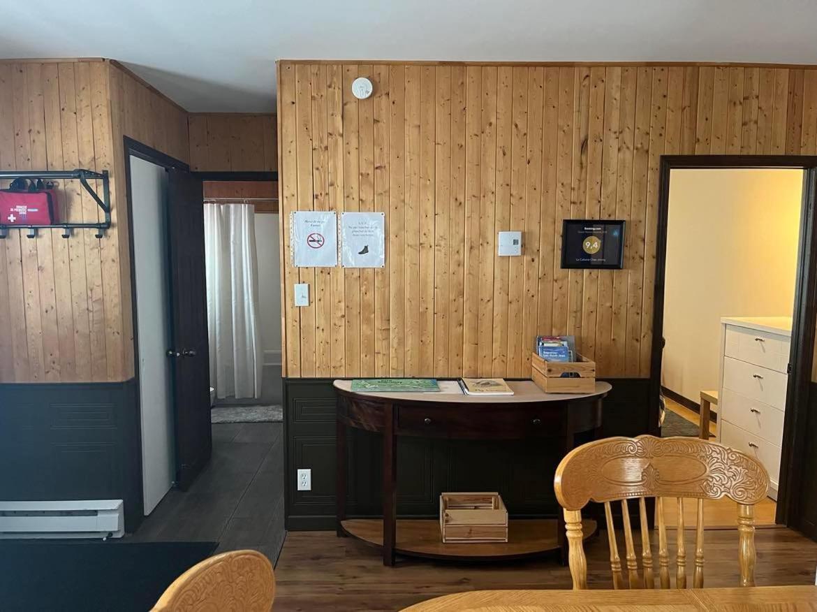 La Cabane Chez Jimmy Petit-Saguenay エクステリア 写真