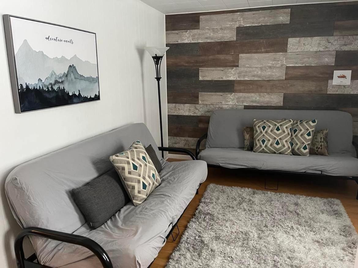 La Cabane Chez Jimmy Petit-Saguenay エクステリア 写真